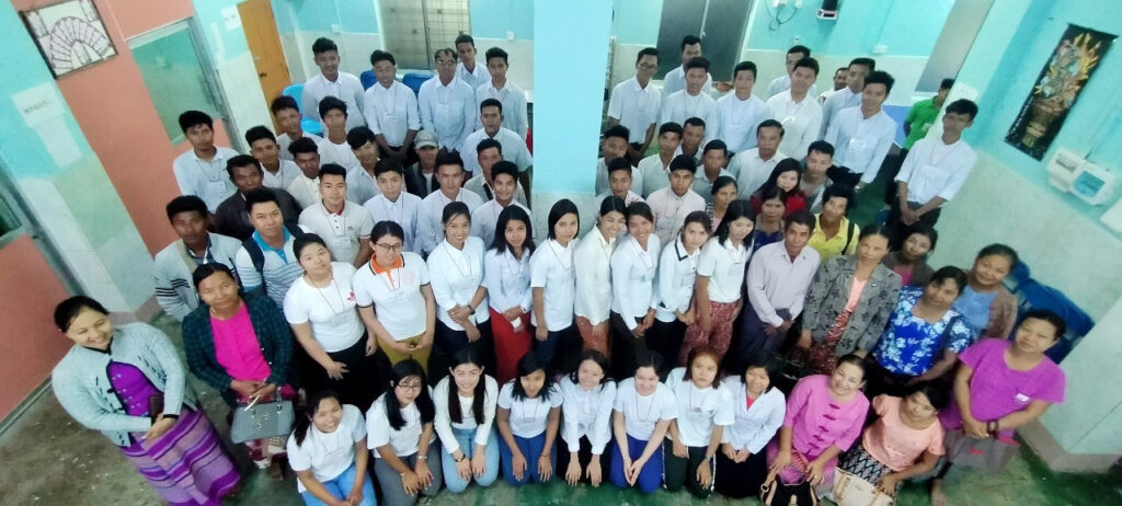 ミャンマー日本語学校JAC,ミャンマー送り出し機関,ミャンマー人技能実習生,入校写真2